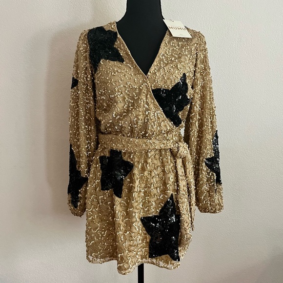 Show Me Your Mumu Gold Sequin Wear Me Out Mini Dress in Black Star Sequins NWT - Picture 2 of 6